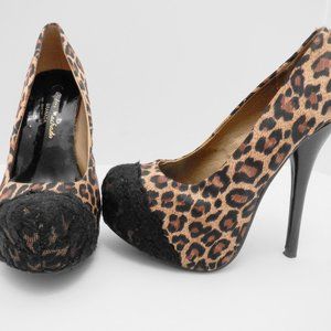 ANDRES MACHADO Brown and Tan Leopard Pattern High Heels, Size 3 (approx.)